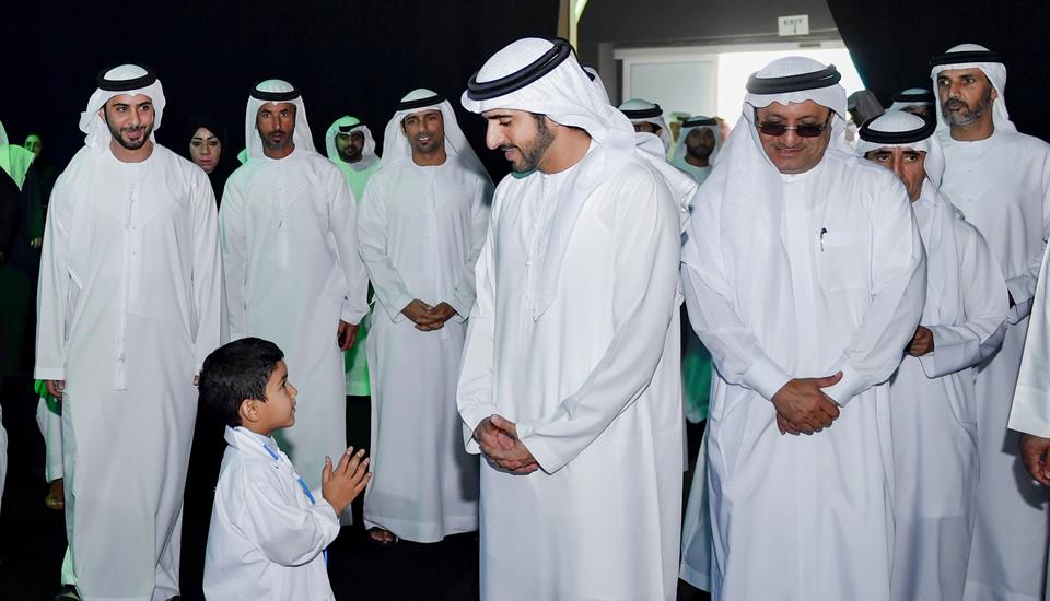 حمدان بن محمد يشهد ملتقى "هيلث تشين" منظومة التطوير الصحي في دبي