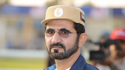 محمد بن راشد يزور معرض جائزة الشيخة منال للفنانين الشباب ويثني على مستوى الابداع فيه 