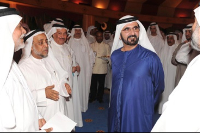 محمد بن راشد يقدم واجب العزاء في شهيد الوطن عبدالله جمعة الشامسي