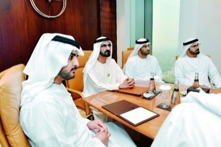 محمد بن راشد يطلع على رؤية مركز محمد بن راشد لإعداد القادة