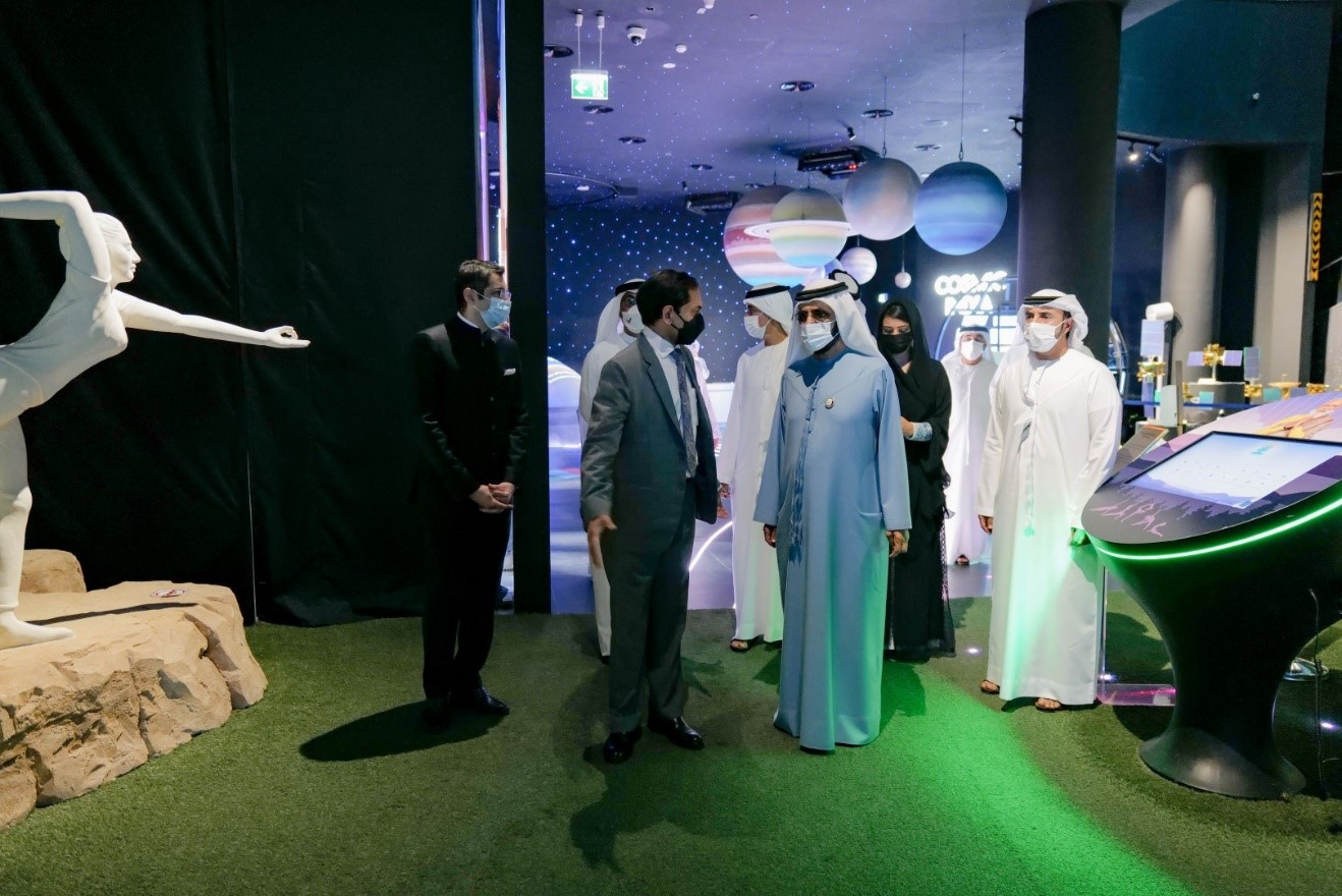 محمد بن راشد يزور جناحيّ الهند وباكستان في إكسبو 2020 دبي