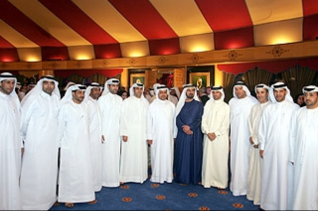 محمد بن راشد يحضر حفل زفاف نجل فاضل المزروعي 