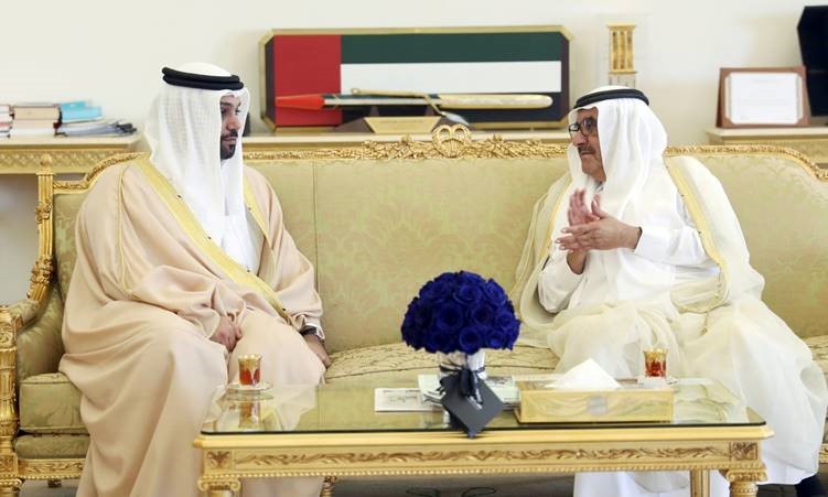 حمدان بن راشد يستقبل وزير المالية البحريني