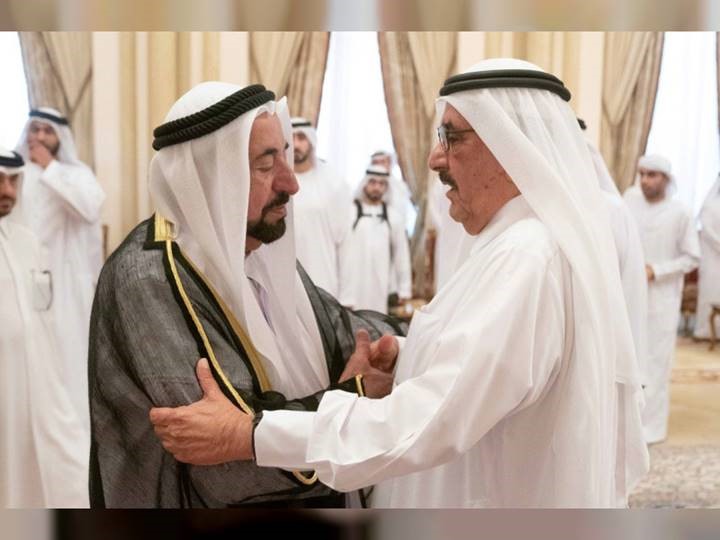 حاكم الشارقة يتقبل تعازي حمدان بن راشد بوفاة خالد بن سلطان القاسمي 