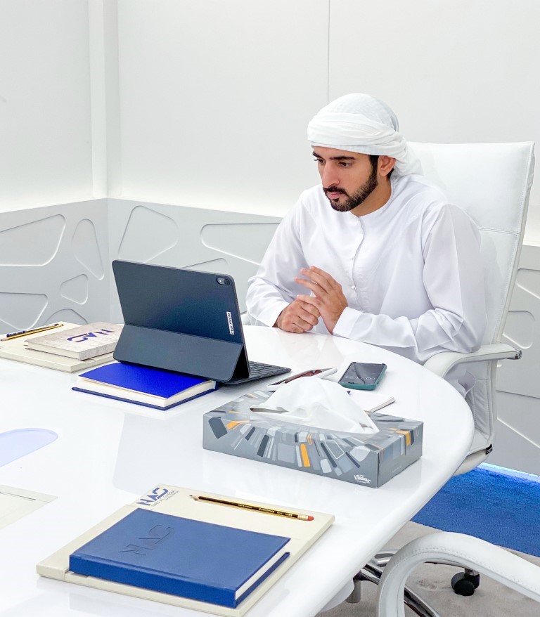 حمدان بن محمد يترأس اجتماع اللجنة العليا لإدارة الأزمات والكوارث في دبي ويطلع على مستجدات جهود مكافحة كورونا في الإمارة