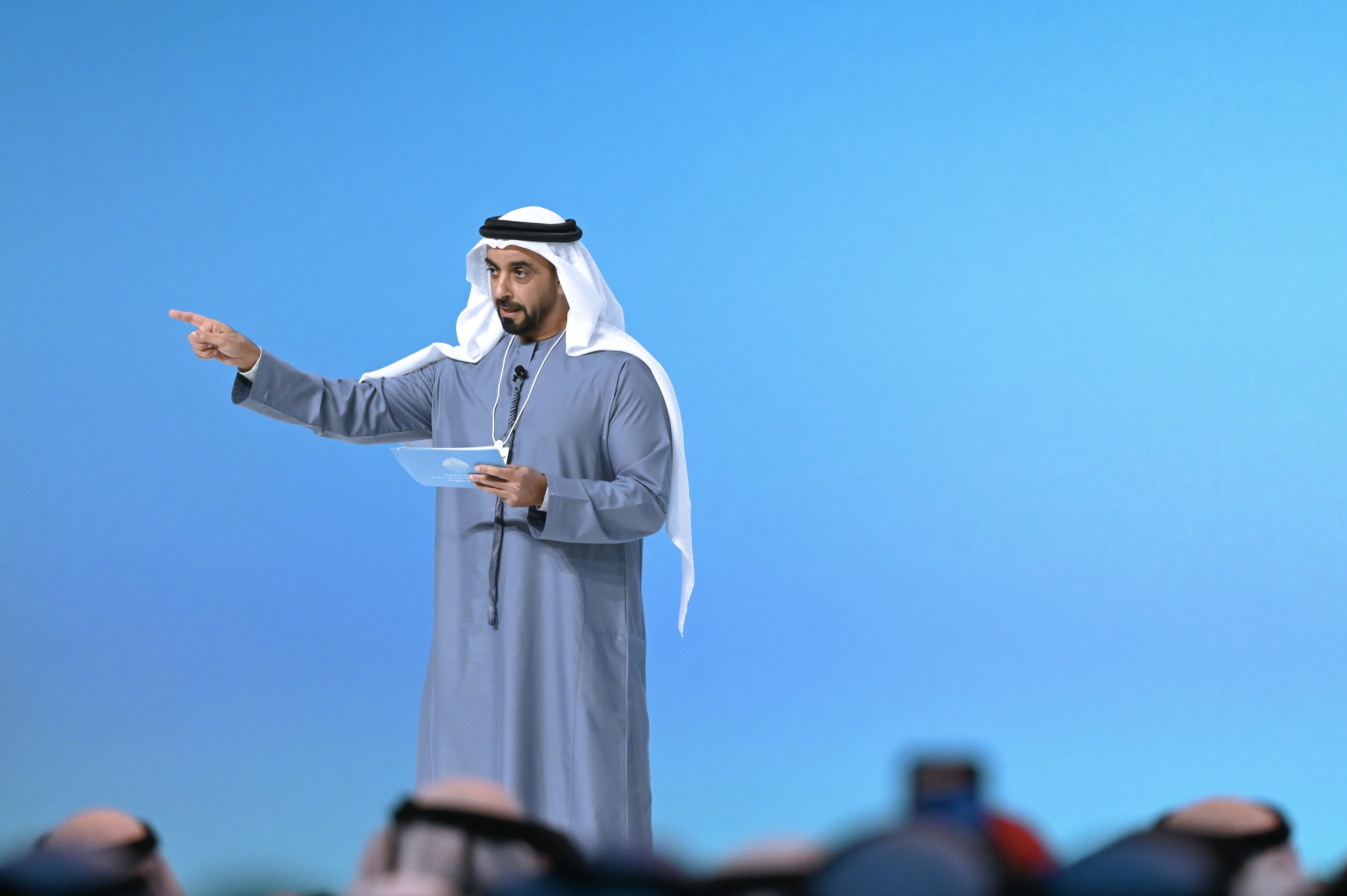 محمد بن راشد يشهد جلسة رئيسية لسيف بن زايد في القمة العالمية للحكومات
