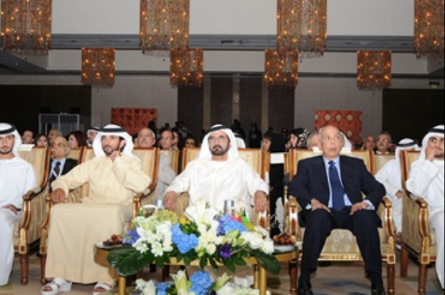  محمد بن راشد  يشهد حفل تخريج خبراء التميز