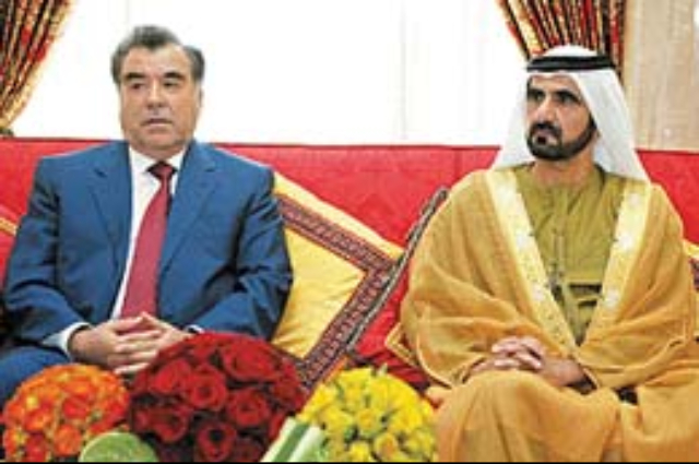 محمد بن راشد يحضر جانباً من ورشة العمل التي نظمها مجلس الخدمة المدنية في الحكومة الاتحادية