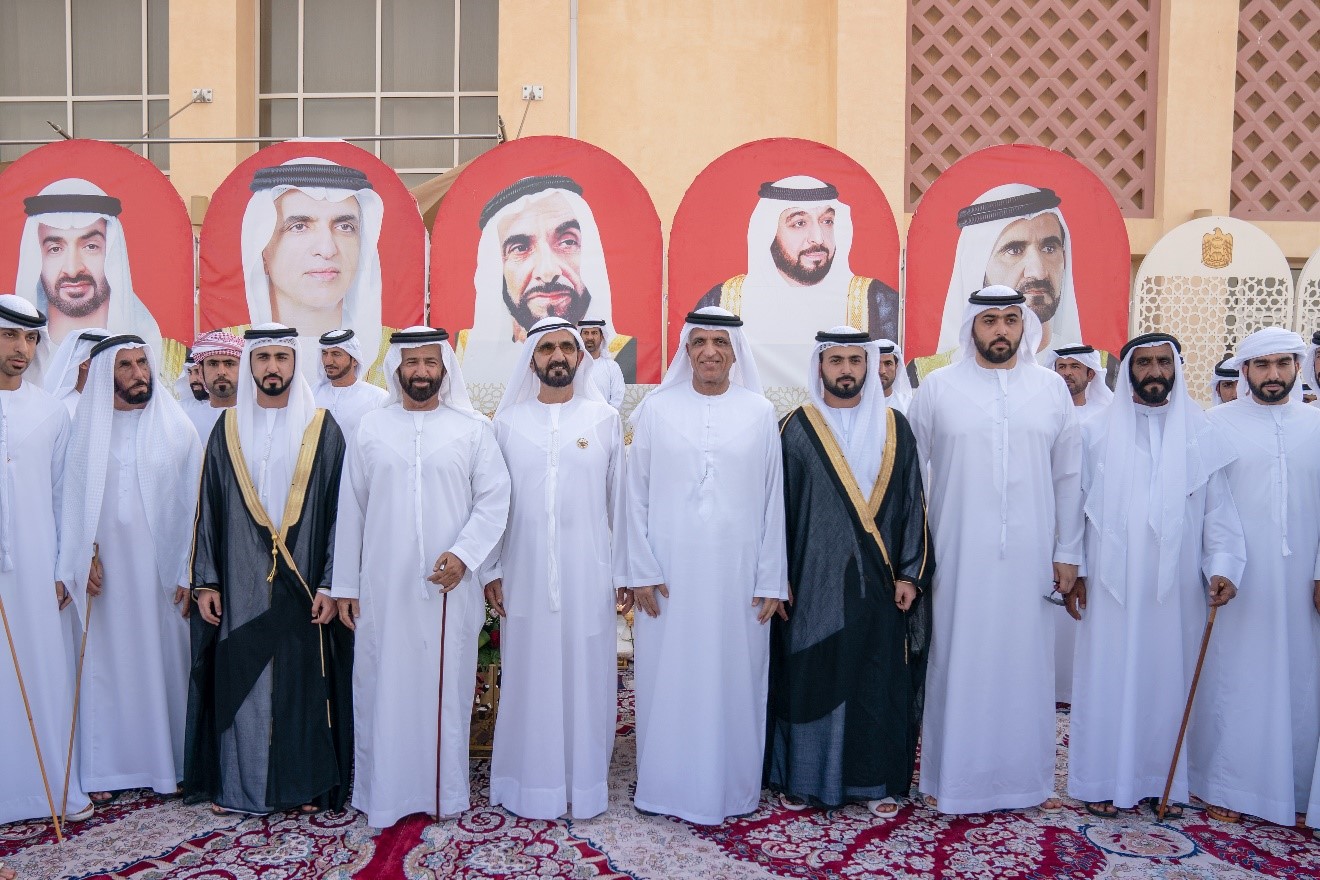 محمد بن راشد و سعود بن القاسمي يشاركان قبيلتي الخاطري والغفلي أفراحهما