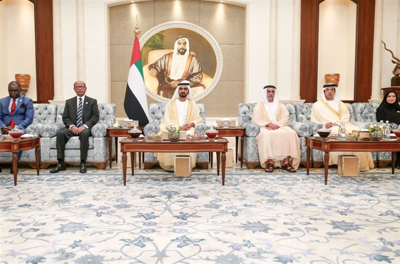 محمد بن راشد يتسلم أوراق اعتماد عدد من سفراء الدول الجدد غير المقيمين