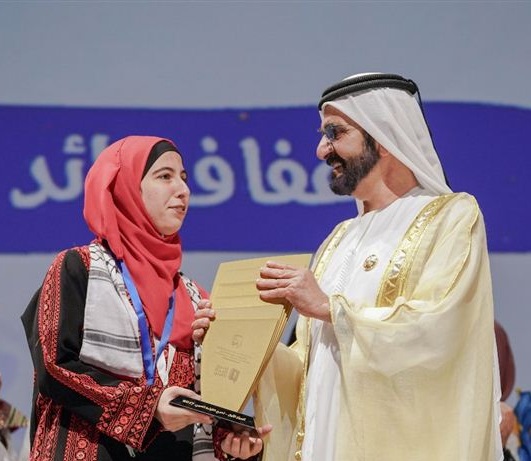 محمد بن راشد يتوج أبطال تحدي القراءة العربي