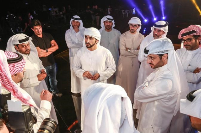 محمد بن راشد يجتمع بالرئيس الإيراني