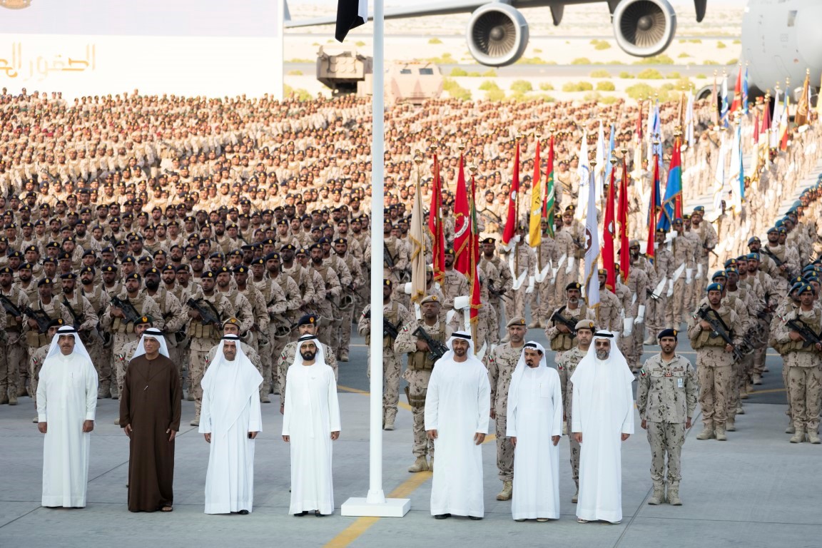 بحضور محمد بن راشد ومحمد بن زايد والحكام الإمارات تحتفي بأبنائها المشاركين ضمن قوات التحالف العربي في اليمن