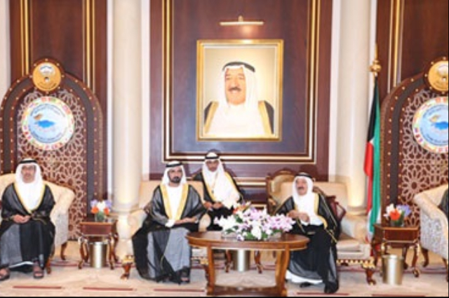 محمد بن راشد يفتتح رسمياً بطولة كأس العالم لسباق الخيل على مضمار ميدان بند الشبا 