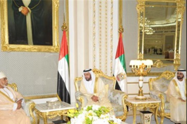 خليفة ومحمد بن راشد يستعرضان قضايا العمل الوطني 