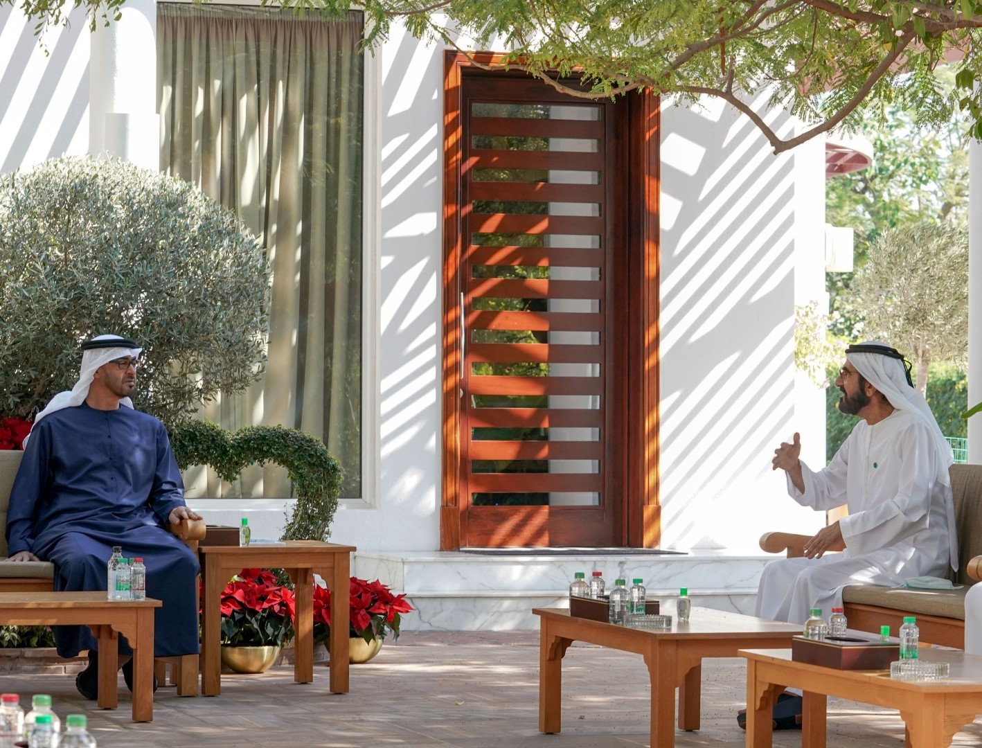 محمد بن راشد ومحمد بن زايد يبحثان القضايا والموضوعات الوطنية 