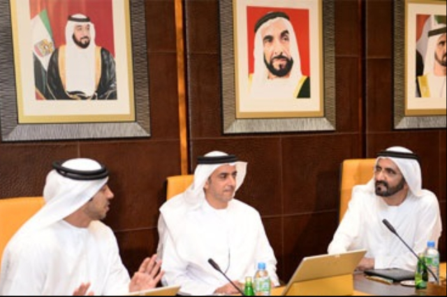 محمد بن راشد يكرم الفائزين بجائزة الصحافة العربية 