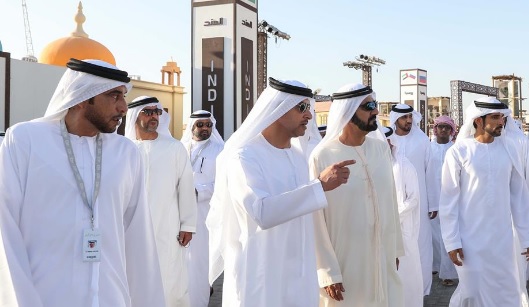 محمد بن راشد يزور موقع مهرجان الشيخ زايد التراثي