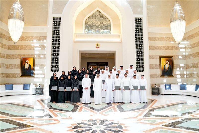 محمد بن راشد يشهد حفل تخريج الدفعة الرابعة لبرنامج قيادات المستقبل