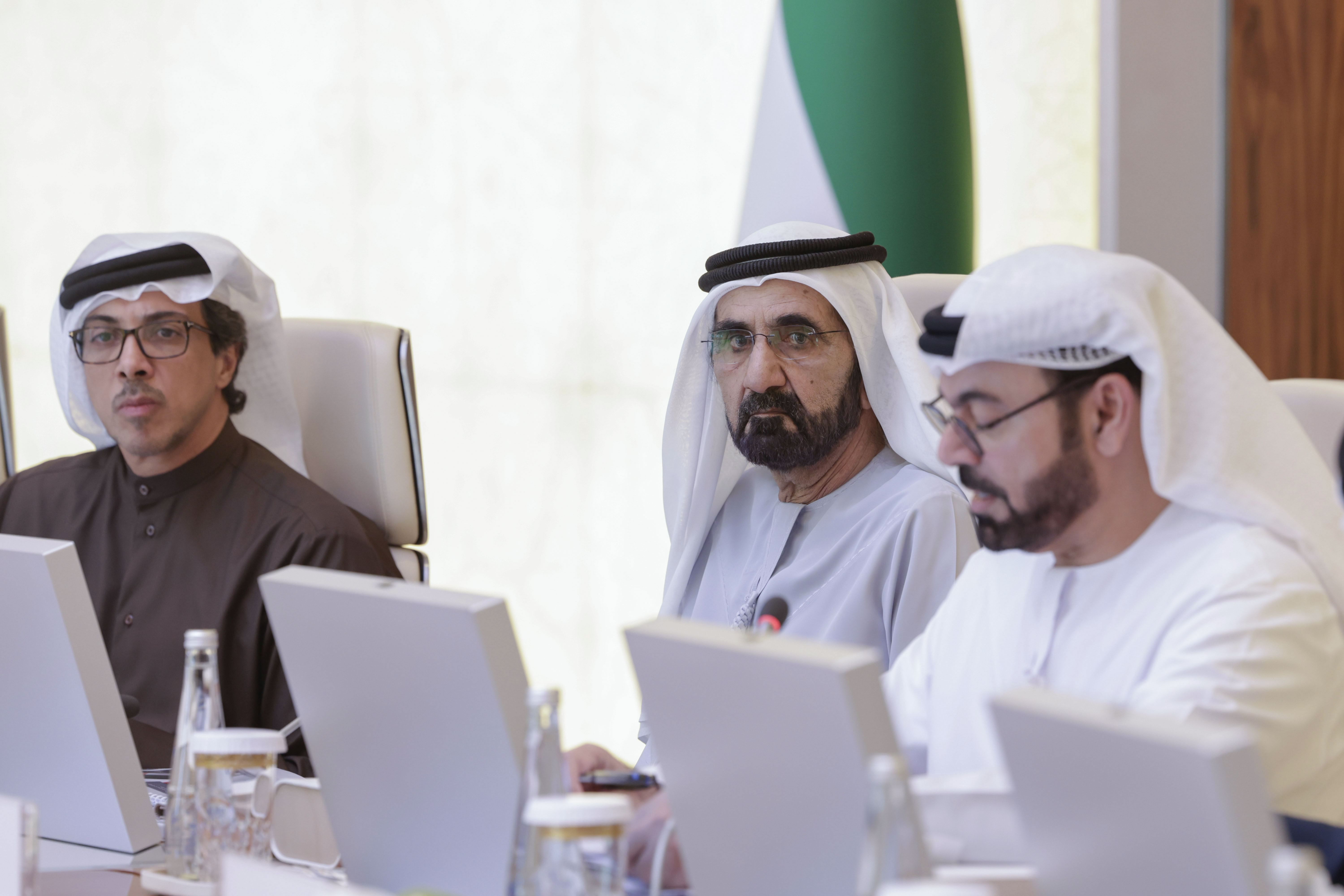 محمد بن راشد يستعرض إنجازات وحصاد مجلس الوزراء لعام 2023