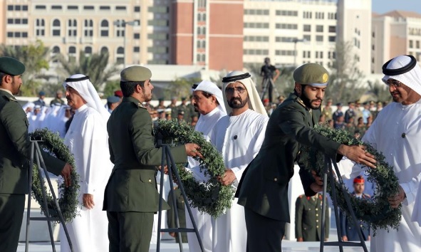 محمد بن راشد ومحمد بن زايد والحكام يشهدون فعالية يوم الشهيد في "واحة الكرامة" 