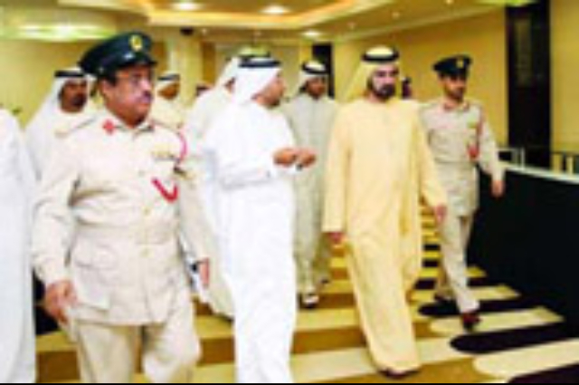 حمدان بن راشد يشهد العرس الجماعي لدوائر حكومة دبي