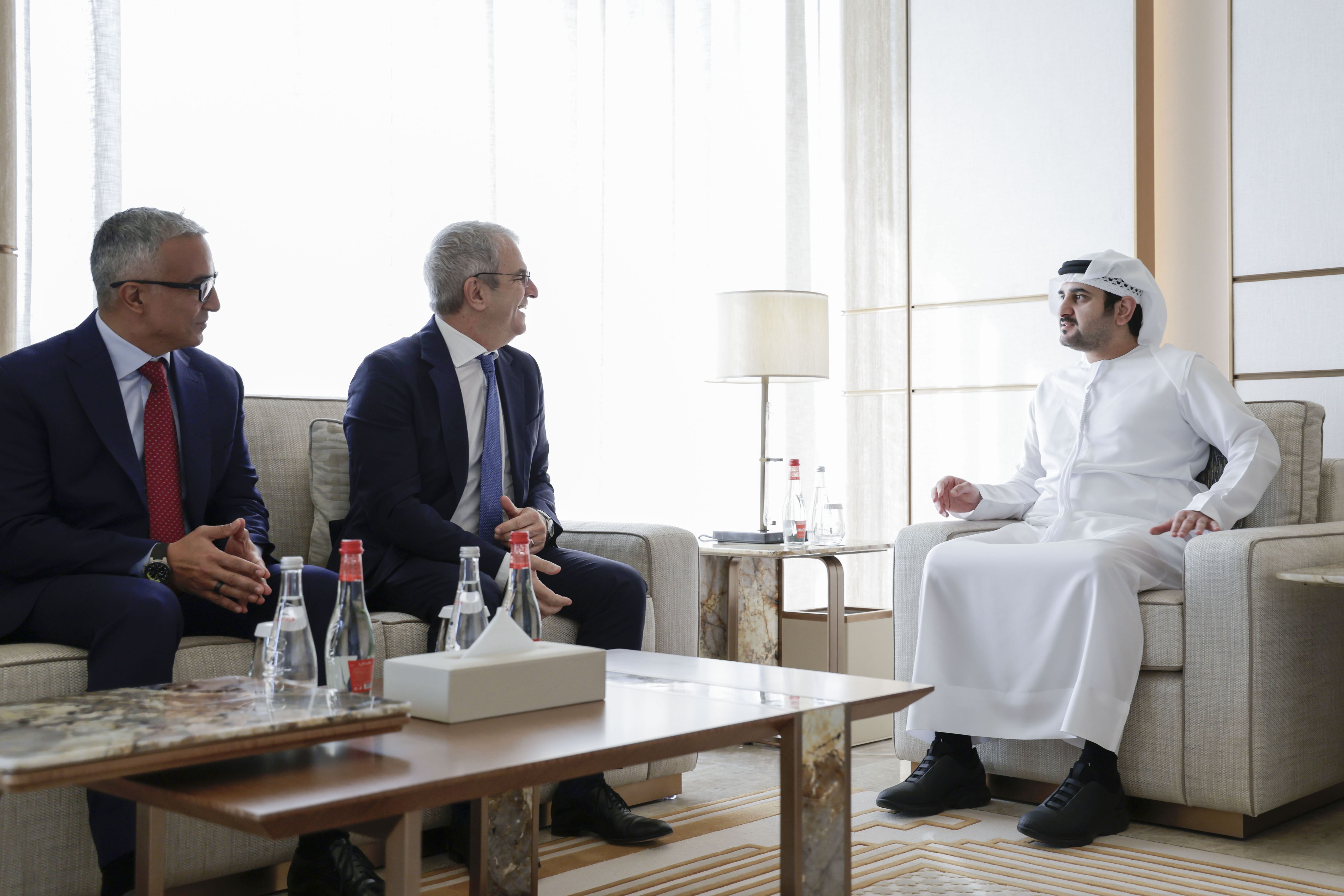 Maktoum bin Mohammed meets with CEO of Nestlé