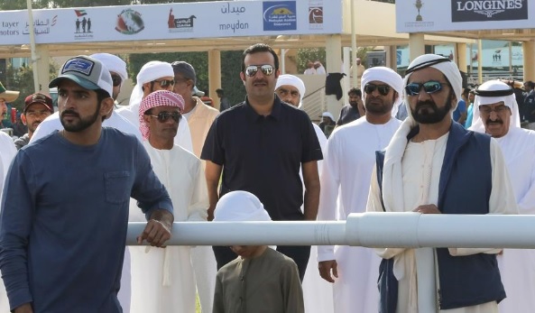 محمد بن راشد يشهد سباق الإسطبلات الخاصة بمهرجان القدرة في سيح السلم