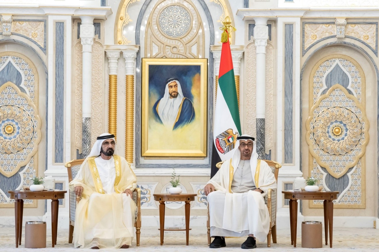 أمام رئيس الدولة ونائبه .. الوزراء الجدد في حكومة الإمارات يؤدون اليمين الدستورية