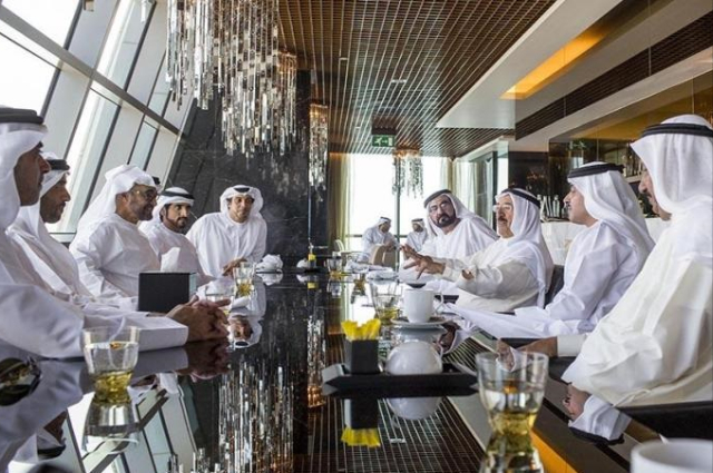 محمد بن راشد يستقبل رؤساء البعثات الدبلوماسية 