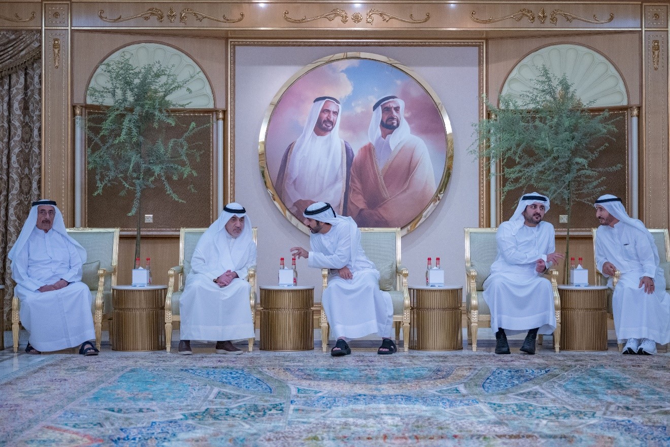 حمدان بن محمد ومكتوم بن محمد يتقبّلان التعازي في وفاة الشيخ أحمد بن راشد