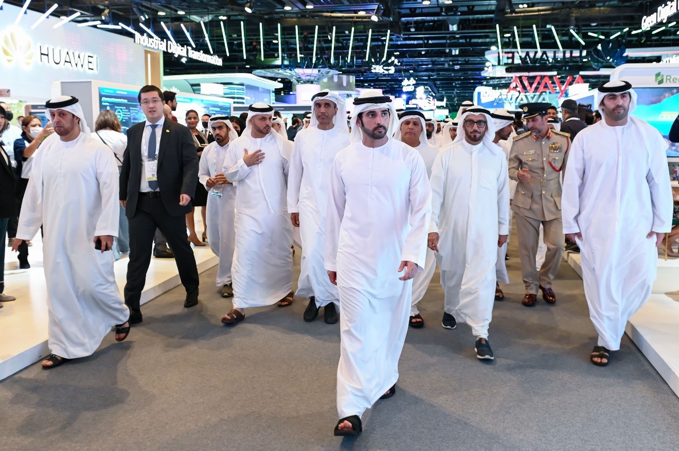 حمدان بن محمد: "برؤية وتوجيهات محمد بن راشد.. دبي منصة عالمية تتنافس فيها الأفكار والابتكارات لصُنع مستقبل أفضل للأمم والشعوب"
