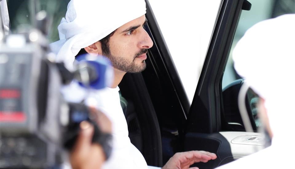 حمدان بن محمد يشهد تحديات ثنايا القبائل في المرموم