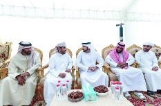 حمدان بن محمد يعزي في وفاة خلف الكتبي