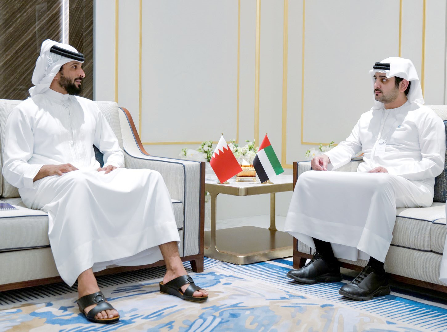 مكتوم بن محمد يلتقي ناصر بن حمد آل خليفة