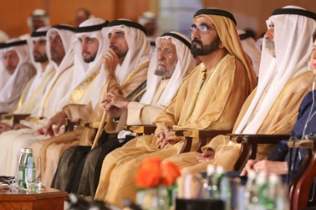 محمد بن راشد يكرّم الفائزين بجائزة الاقتصاد الإسلامي 