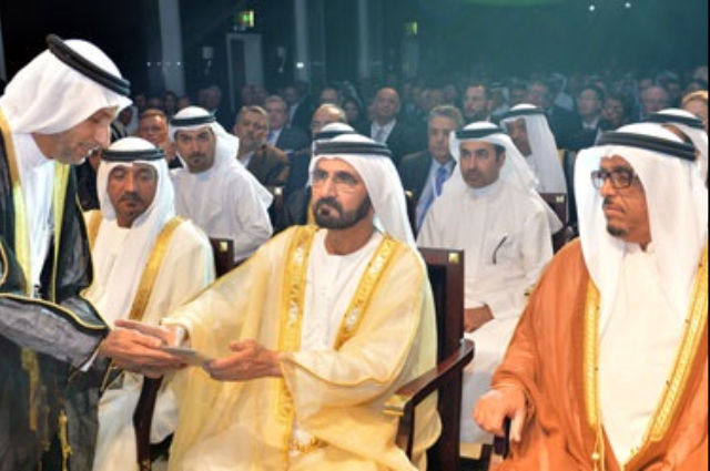 محمد بن راشد يزور ولي عهد أبوظبي في مجلسه في الذيد