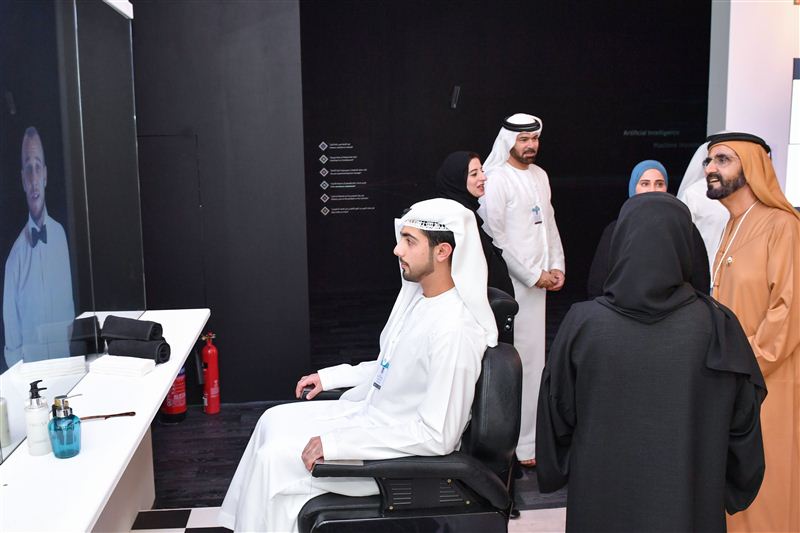محمد بن راشد يزور معرض الحكومات الخلاقة 