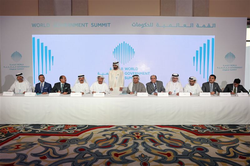 محمد بن راشد يشهد توقيع اتفاقيات مع شركاء القمة العالمية للحكومات